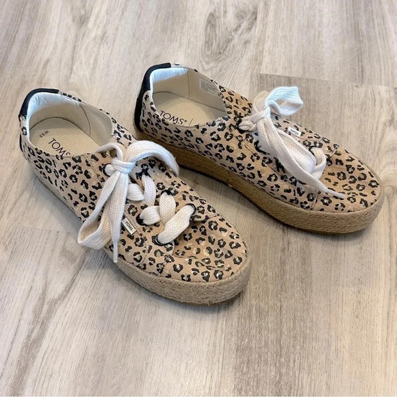 Women’s Toms Cheetah Cassiah Canvas Laceup Espadrilles Platform Sneakers 9.5 - Picture 1 of 6
